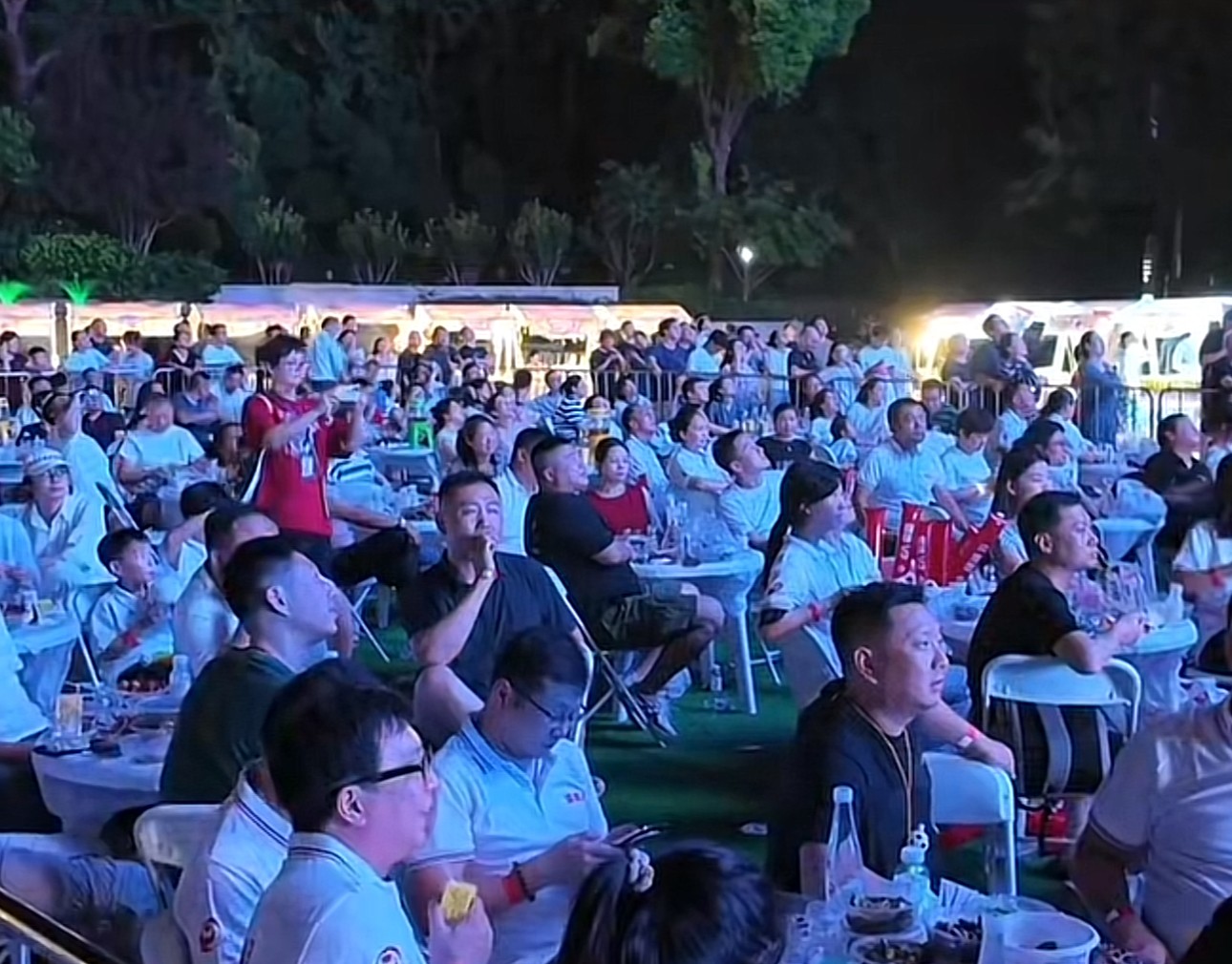 另外值得一, 轮南京观赛, 消费总客流