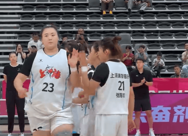 王樱霓打满, 新疆队四人