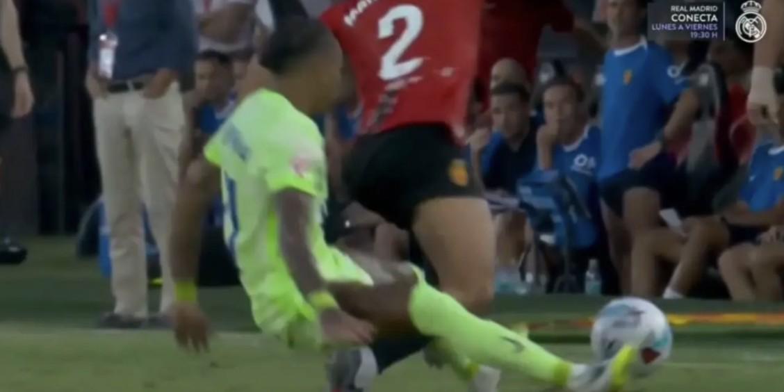 src, 双重标准, 没有介入