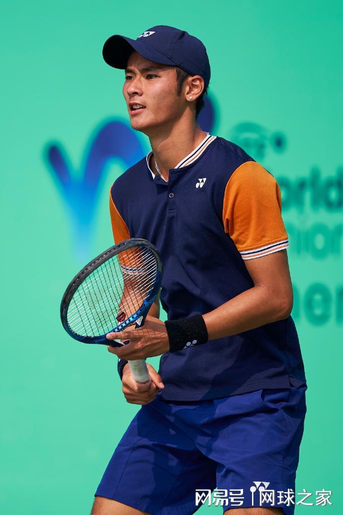 不陌生, 网球场上最