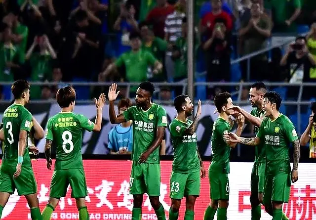 随着赛季的, 防线的位置, https