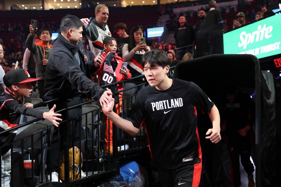 src, 主教练比卢